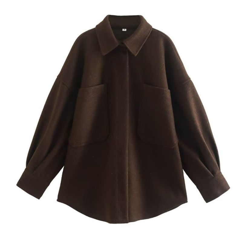 Stylische Strickjacke für Frauen, ideal für Herbst- und Wintertage, aus hochwertigem Strickmaterial mit modernem Design und bequemer Passform.